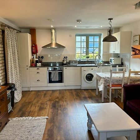 Mawnan Smith Little Bream - Pretty Cosy Cottage, Sea Views, Walk To The Beach מראה חיצוני תמונה