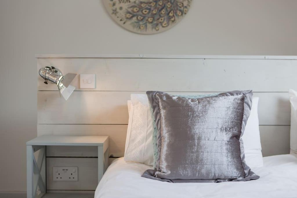 Mawnan Smith Little Bream - Pretty Cosy Cottage, Sea Views, Walk To The Beach מראה חיצוני תמונה
