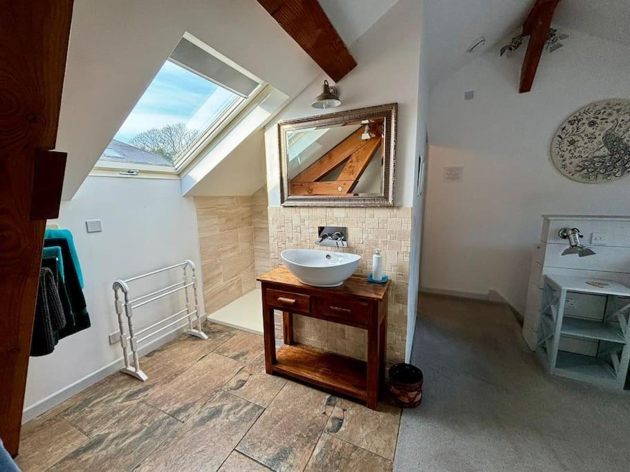 Mawnan Smith Little Bream - Pretty Cosy Cottage, Sea Views, Walk To The Beach מראה חיצוני תמונה